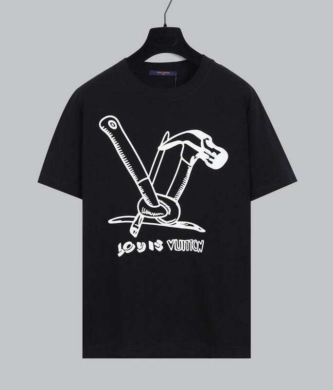 Louis Vuitton Men's T-shirts 828